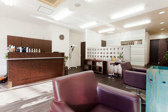 アベリー設計施工の美容室例５　ハーベスト(静岡市)