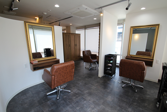 アベリー設計施工の美容室例14　Hair Lounge stella (ヘアーラウンジ　ステラ)(静岡市)
